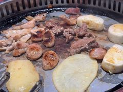 -一家东北烤肉(华大店)