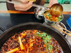 -鸿顺老铁锅美蛙鱼府(解放碑店)