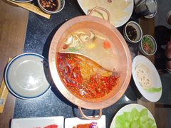 -山城鼎重庆老火锅(西安钟楼店)