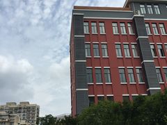 -上海市惠民中学