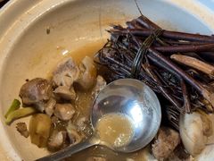 -头上红煨盐鸡·非遗院子餐厅
