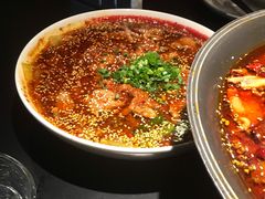 -麻六记(凤凰汇店)