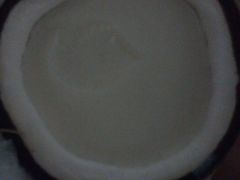-志龙皇冠吃货椰子铺