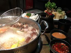 -左庭右院鲜牛肉火锅(新梅广场店)