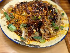 -拈签一笑黄牛肉辣卤串串