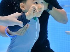 -艾悠宝亲子游泳·水育早教·婴幼儿游泳·儿童游泳