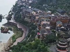 -全季酒店(重庆李子坝牛角沱地铁站店)