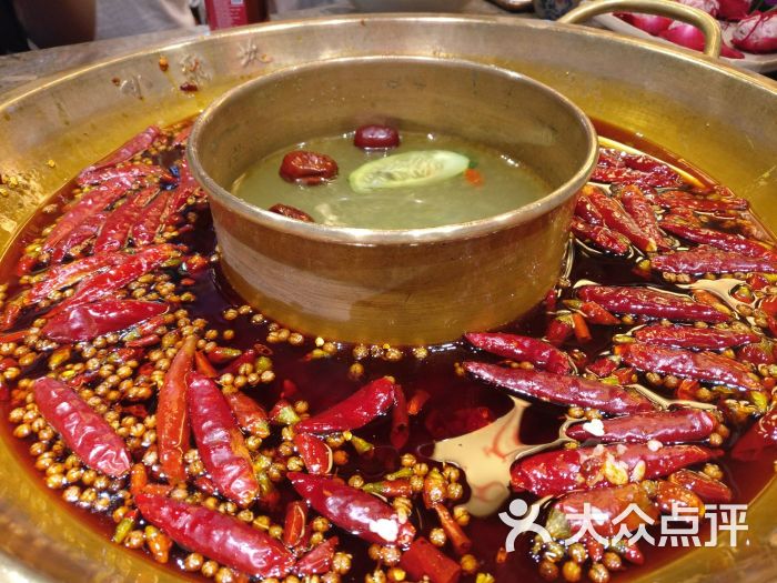 小龙坎火锅(佰港城店)美味锅底图片 - 第1张