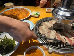 -唯成•韩国炭火烤肉 유성고기