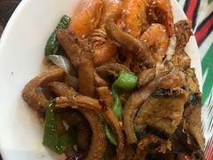 -丝路天山酒店(国际大巴扎店)
