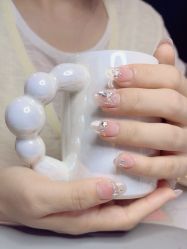 -丽心自助美甲美睫