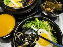 韩式传统石锅拌饭-烤路里·韩国品质自助烤肉(石路天虹4号店)
