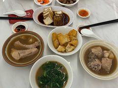 -黄亚细肉骨茶(仰光路店)