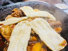 地锅鸡-眷江南之小蓝鲸(王府大街店)