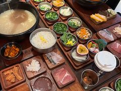 -银米·云南传统过桥米线(双廊黑金冠店)