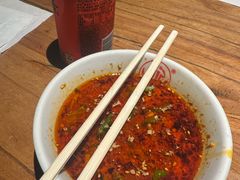 -万记麻辣烫国展总店