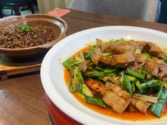 -有红鸡毛店·川菜(建设路店)