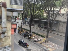 -九道菜有鸡鱼头(石鼓路店)