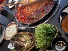 -左庭右院鲜牛肉火锅(金山万达店)