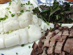 -滑二狗肉美食坊(国龙店)