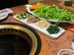 生菜-炼火烤肉店