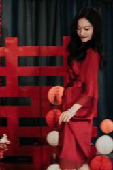 点击看大图 -爱伊人婚纱礼服美妆馆