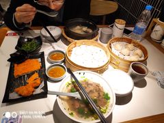 -馋三尺蟹粉小笼(人民广场店)