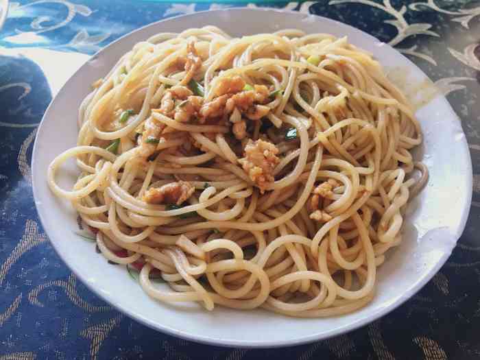 洋口九叔炒粉-"地址:上饶县博物馆惟义路洋口九叔炒粉店.