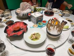 -红鼎豆捞·非遗鲍皇汤火锅(宝丰路店)