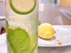 -théATRE 茶聚场(王府中環店)