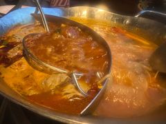 -由衷贵州酸汤牛肉火锅(新桥店)