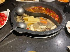 -宽板凳老灶火锅(簋街店)