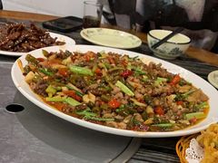 特色尖椒兔-江湖黑大兔(杨家坪店)