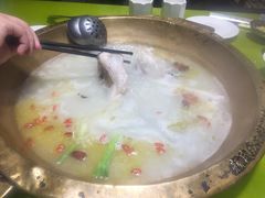 -颜氏双江清水鱼一养身火锅(磁器口店)