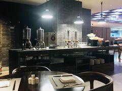 大堂-BLU 全日制餐厅(上海安曼纳卓悦酒店)