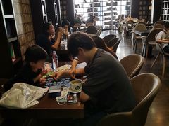 -钟书阁(松江泰晤士小镇店)