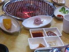 -牛信亭韩国料理·炭火烤肉(紫藤路店)
