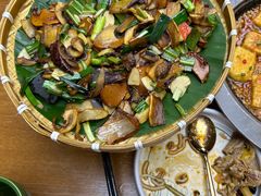 -云海肴·汽锅鸡·云南菜(天山百盛优客店)