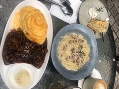 -玛格萝妮比萨屋(四平店)