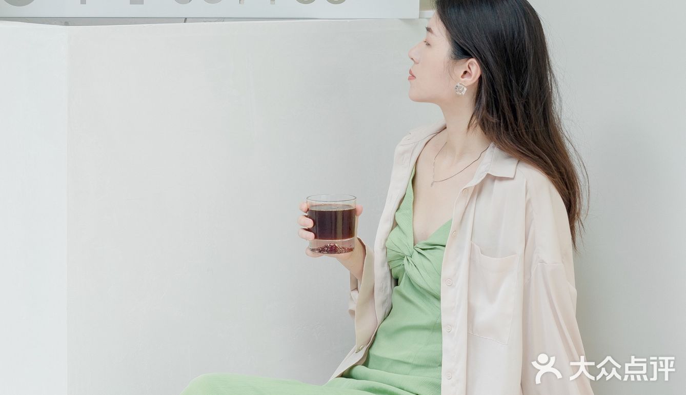 🍃深圳新店🤍简约纯白复式咖啡店☕️无死角！