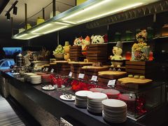 -唐拉雅秀酒店-西锦汇空中BBQ·思创餐厅