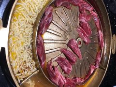 -猪啊牛呀羊啊铜盘烤肉(正大广场店)