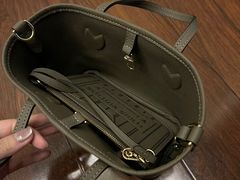 -小飞侠奢侈品回收 寄卖 养护(宝山宝龙广场店)