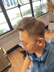 -苑苑发型设计
