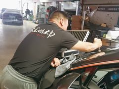 -鲨鱼皮汽车凹陷玻璃修复(静安店)