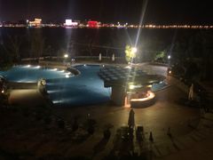 -上海滴水湖皇冠假日酒店