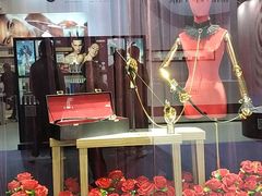 -上海跨国采购会展中心
