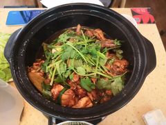 -芳村榕树头叹佬鸡煲(体育西店)