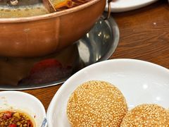 -楼外楼大刀肉传统火锅居(博学路店)