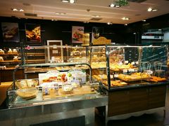 -巴黎贝甜(华堂新辰汇店)